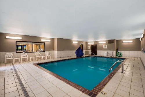 Quality Inn Des Moines image 1