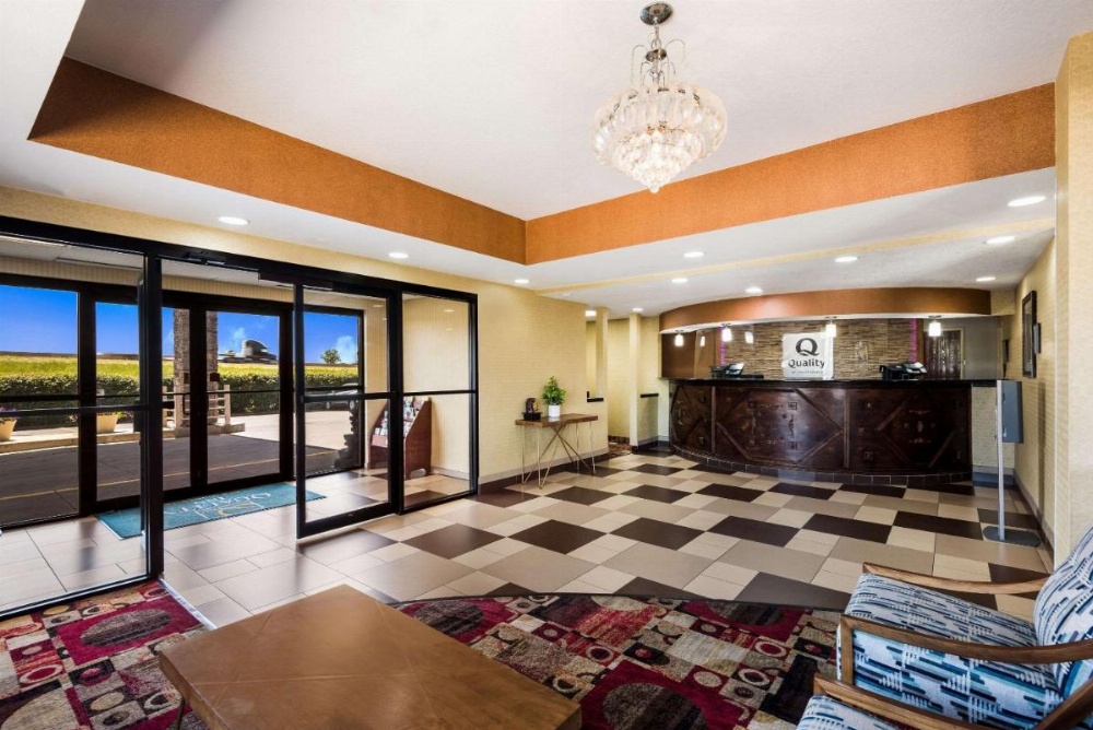 Quality Inn Des Moines Image 18