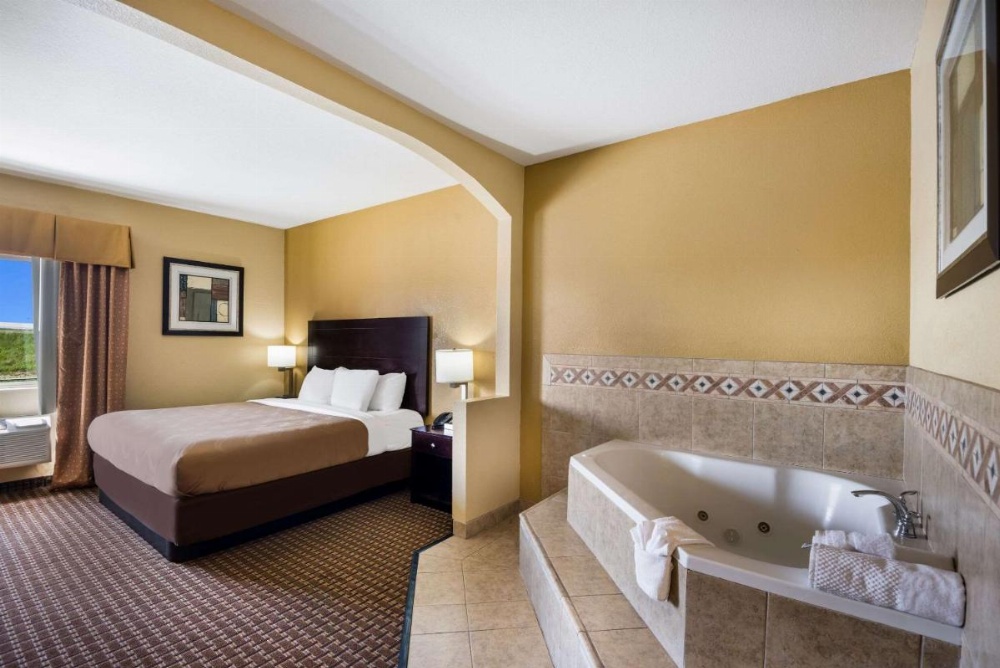 Quality Inn Des Moines